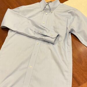 Men’s Chaps light blue button down dress shirt